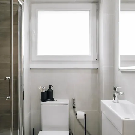 Zou - 3 Bedrooms, Office And Terrace In Alvalade דירה ליסבון